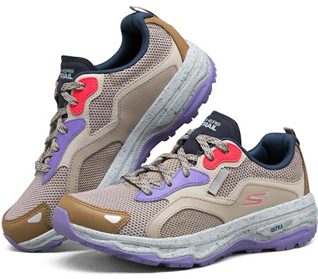 斯凯奇 Go Run Trail Altitude 低筒跑步鞋 女款 灰褐色 Lookbook 斯凯奇 Go Run Trail Altitude 低筒跑步鞋 女款 灰褐色