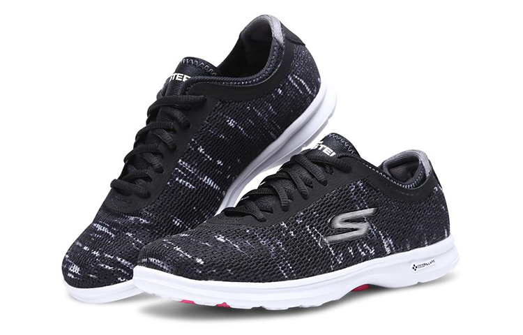 Lookbook (W) Skechers Go Step 'Hitam dan Putih' 14200-BKW