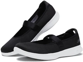 Lookbook (W) Skechers Go Step Lite 'Hitam Putih' 14482-BKW