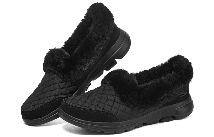 Shop Skechers GO WALK 5 防滑耐磨輕便 低帮 運動休閒鞋 女款 黑