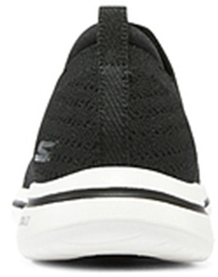 Skechers 休閒運動一腳蹬 女款 黑白 Shop Skechers 休閒運動一腳蹬 女款 黑白
