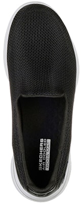 Skechers Go Walk 5 女款一腳蹬運動休閒鞋 黑白 Shop Skechers Go Walk 5 女款一腳蹬運動休閒鞋 黑白