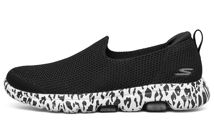 (Women) Skechers Go Walk 5 Loafers Black/White 124205-BKW