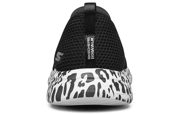 Shop (W) 斯凯奇 Go Walk 5 休闲便鞋 黑/白 124205-BKW