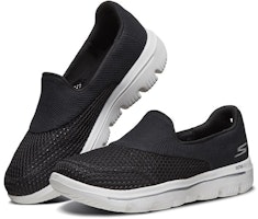 (W) 斯凯奇图像款Go Walk Evolution Ultra黑色低帮鞋 15753-BKW Lookbook (W) 斯凯奇图像款Go Walk Evolution Ultra黑色低帮鞋 15753-BKW