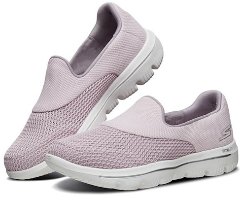 Skechers Go Walk Evolution Ultra 女款茱萸粉低幫休閒鞋 Lookbook Skechers Go Walk Evolution Ultra 女款茱萸粉低幫休閒鞋