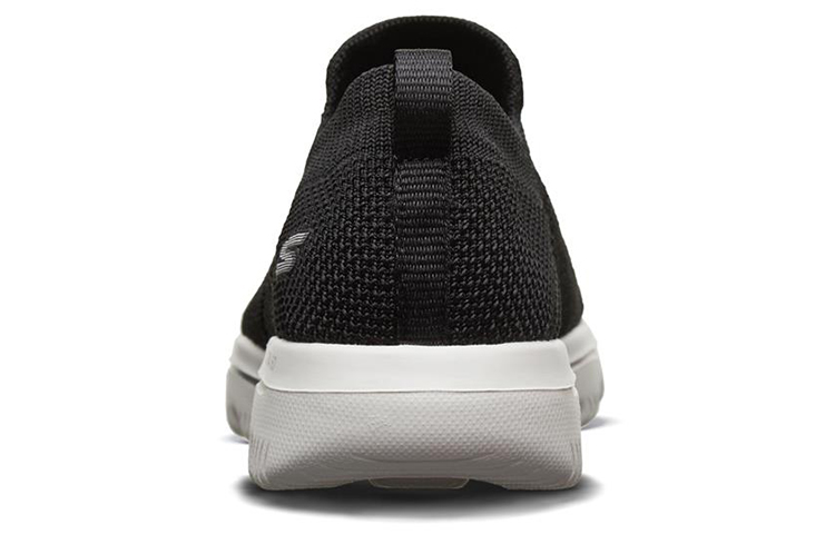 Shop Skechers Go Walk Evolution Ultra 低筒 女款 跑步鞋 黑色