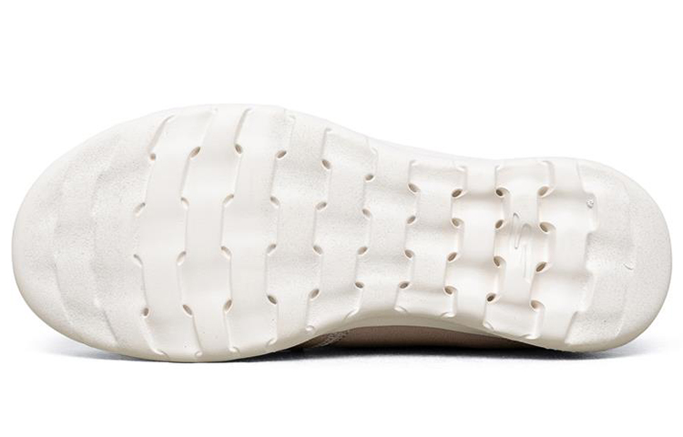 Shop Skechers Go Walk Lite 耐磨舒適 低筒運動休閒鞋 女款 淺粉色