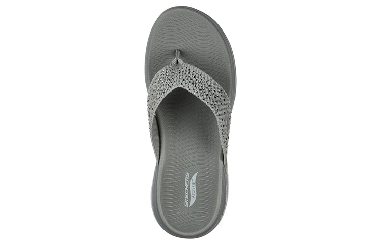 Lookbook Skechers Go Walk 休閒人字拖 女款 灰