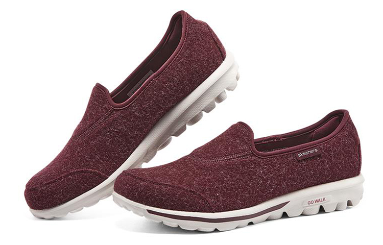 Lookbook (W) Skechers Go Walk Travel ''Burgundy Slip-On'' Damen Slipper 124474-BURG