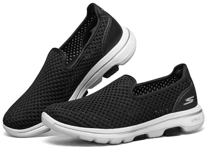 Skechers Gowalk 5 防滑耐磨 低筒 運動休閒鞋 女款 黑色 Lookbook Skechers Gowalk 5 防滑耐磨 低筒 運動休閒鞋 女款 黑色