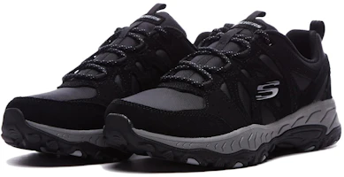 Lookbook Skechers Grand Peak 低筒戶外功能鞋 女款 黑灰
