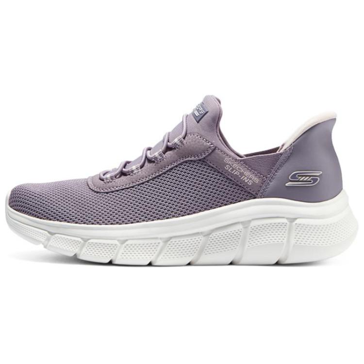 Purchase (Women) Skechers Knitted Running Shoes 'Qual' 117502-QUAL