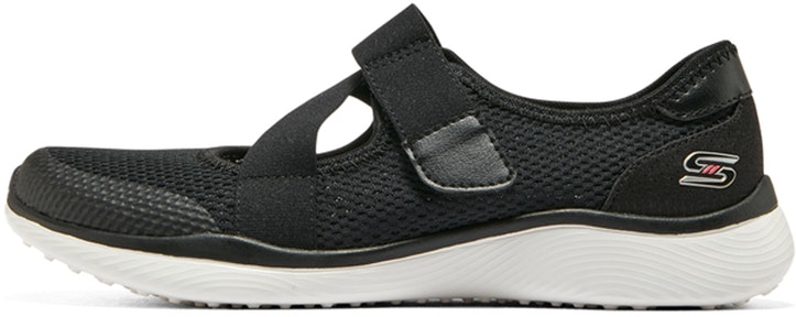 women-skechers-lightweight-sports-shoes-black-white-896097-bkw