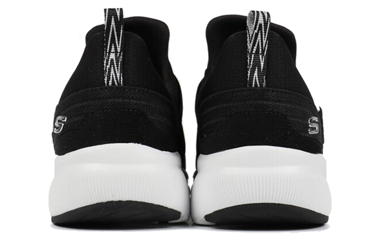 Lookbook (W) Skechers Negro de Caña Baja con Hebilla 66666167-BLK