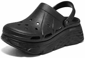 Shop Skechers Max 緩震氣墊 泡泡鞋 運動涼鞋 女款 黑