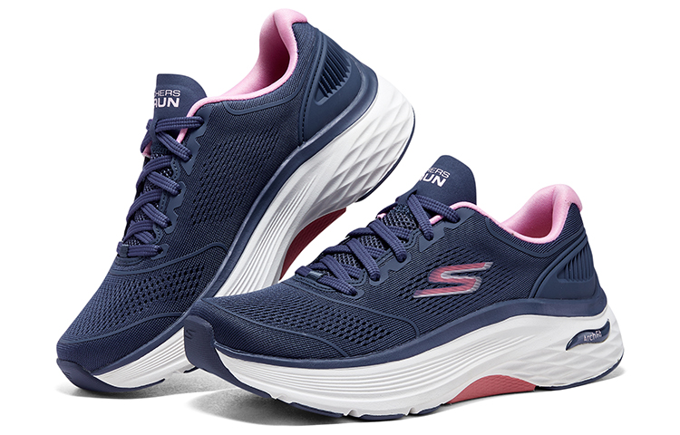 Shop (W) 斯凯奇 Max Cushioning 蓝色防滑轻便低帮跑鞋 128923-NVPK