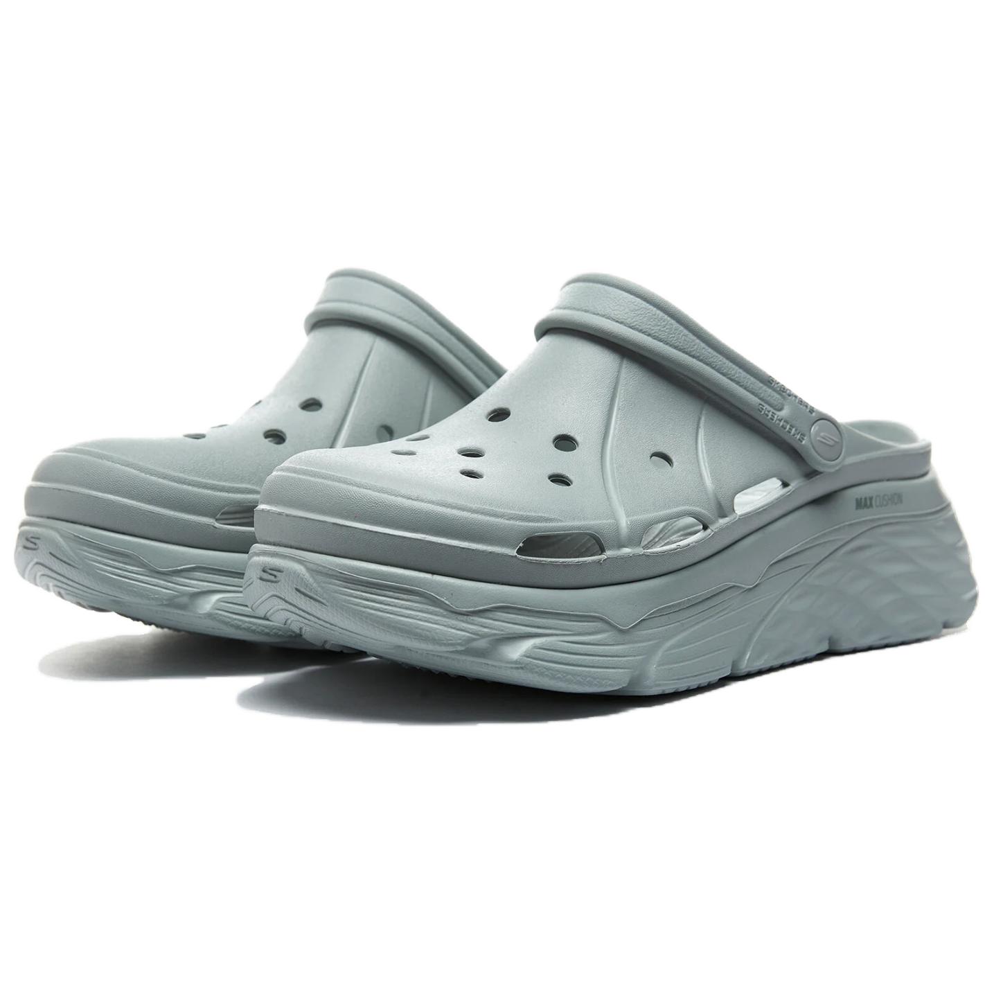 Shop Skechers Max Cushioning 泡泡鞋 休閒洞洞涼鞋 女款 藍色