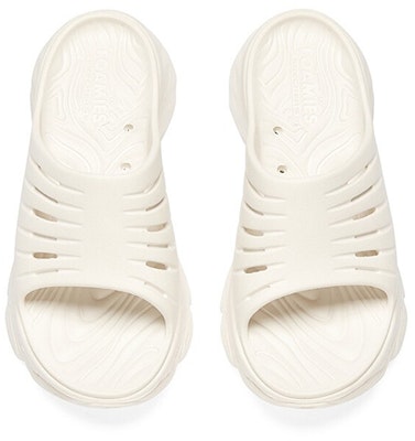 (W) Skechers Max Cushioning 'Putih Kasual' 111333-WHT Shop (W) Skechers Max Cushioning 'Putih Kasual' 111333-WHT
