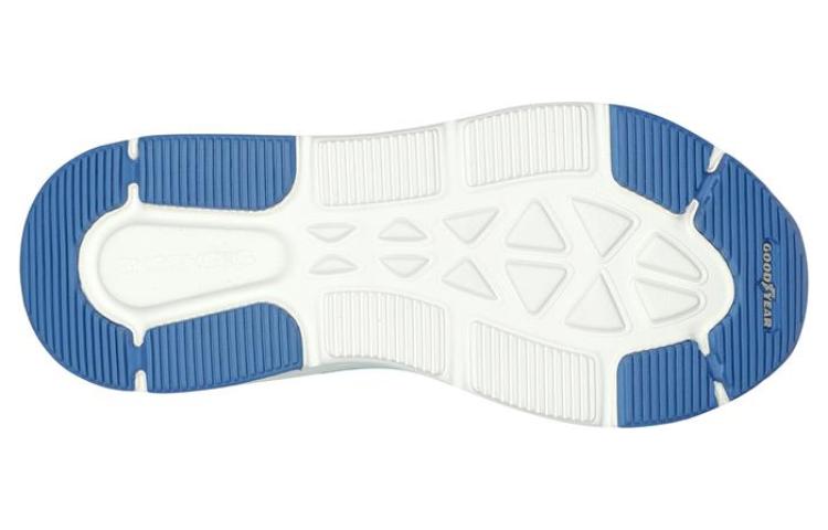 Shop Skechers Max Cushioning Delta 減震防滑耐磨 低帮 跑步鞋 女款 藍