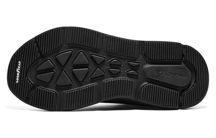 Shop (W) スケッチャーズ マックスクッション デルタ "トリプルブラック" 129126-BBK