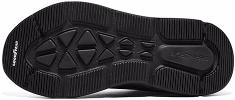 Shop Skechers Max Cushioning Delta 星邁系列 防滑耐磨 低筒 跑步鞋 女款 黑色