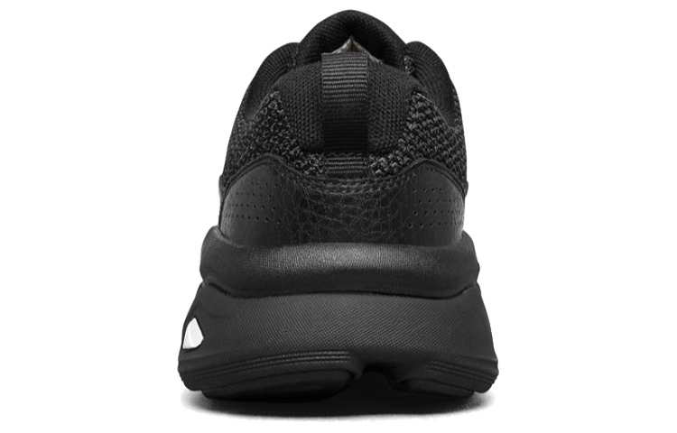 Shop (W) Skechers Max Cushioning Ultimate Sportschuhe Schwarz/Weiß 128047-BKW