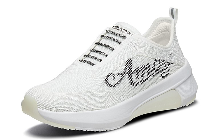 Lookbook Skechers 時尚慢跑 2.0 抗磨防滑 低筒運動跑步鞋 女款 白色