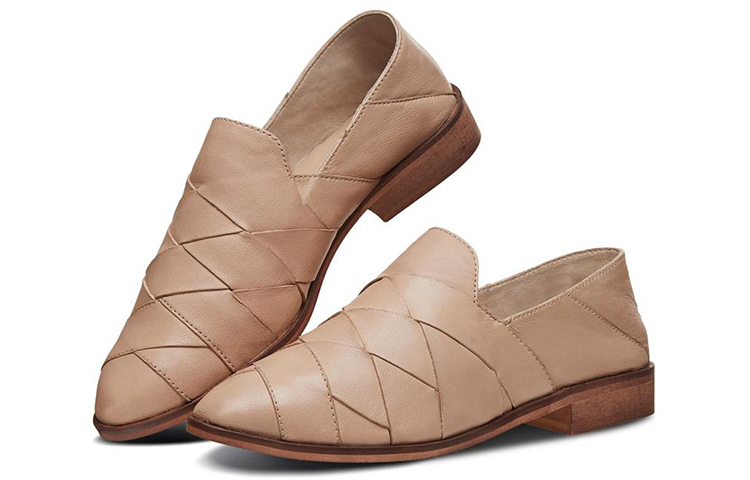 Lookbook (Women) Skechers Nurue 'Natural Weave Leather' 44660-NAT