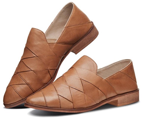(Women) Skechers Nurue 'Tan Casual' 44660-TAN Lookbook (Women) Skechers Nurue 'Tan Casual' 44660-TAN