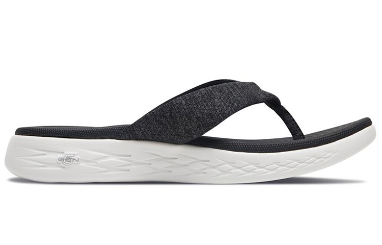 Order Skechers On-The-Go 600 輕質緩震夾腳拖鞋 女款 黑白色