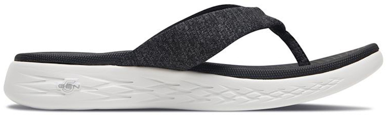 Skechers On-The-Go 600 輕質緩震夾腳拖鞋 女款 黑白色 Order Skechers On-The-Go 600 輕質緩震夾腳拖鞋 女款 黑白色