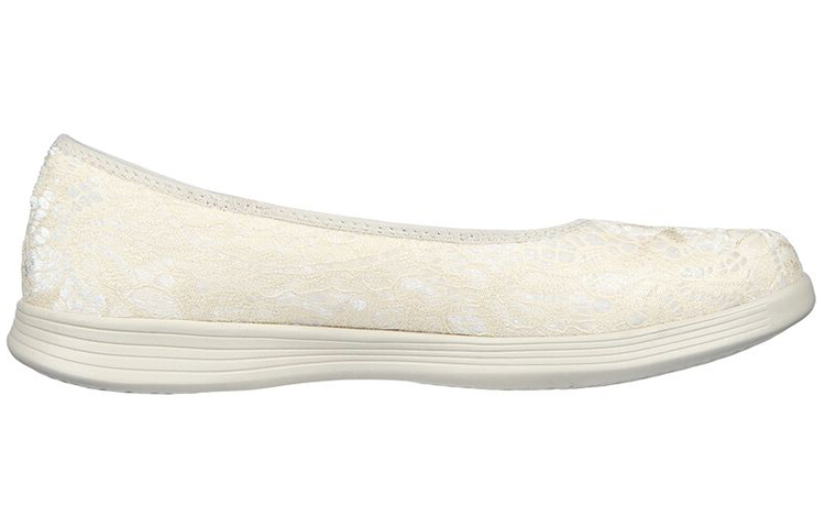 Order (W) スケッチャーズ オンザゴー 通気快適 ホワイト (Sukecchāzu Onzagō Tsūki Kaiteki Howaito) 136252-NAT