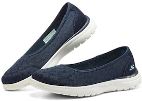 Lookbook Skechers On-The-Go Dreamy 一腳蹬休閒鞋 女款 海軍藍色