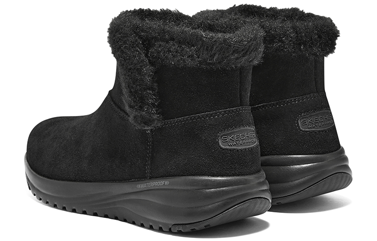 Shop (W) Skechers中筒黑色舒适轻便雪地靴 144775-BBK
