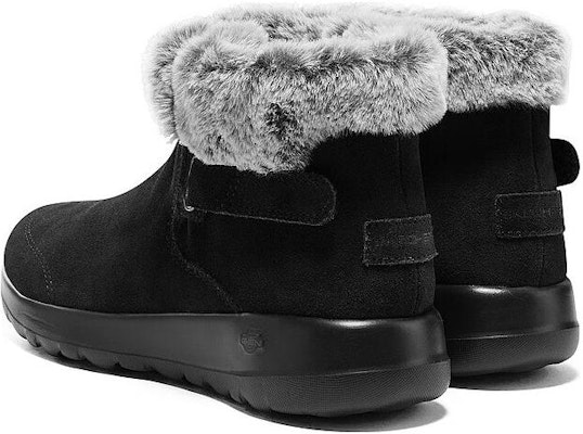 Skechers ON THE GO 一腳蹬 柔軟舒適保暖防滑 短筒 雪地靴 女款 黑灰 Lookbook Skechers ON THE GO 一腳蹬 柔軟舒適保暖防滑 短筒 雪地靴 女款 黑灰