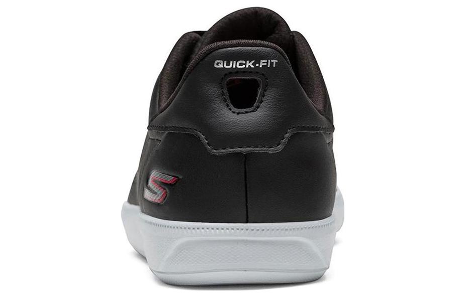 Shop Skechers ON THE GO Point 耐磨防滑 低幫 板鞋 女款 黑色