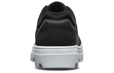 (Women) Skechers Roadies Low-Top Sneakers Black