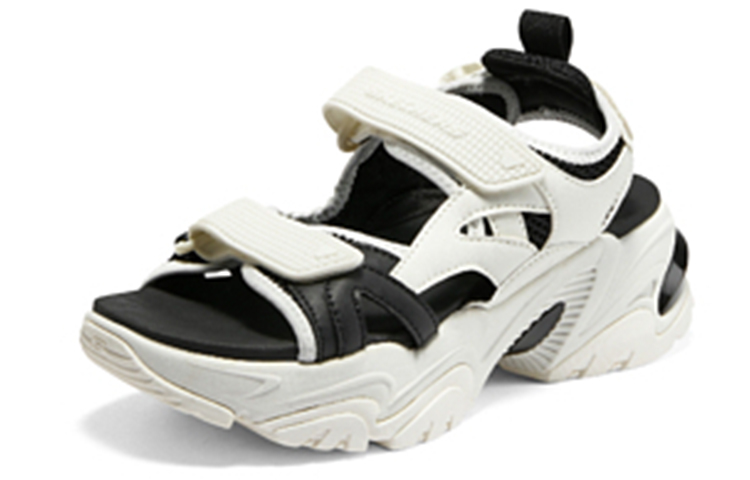 Lookbook Skechers Stamina V2 小奶熊 時尚百搭 涼鞋 女款 白黑