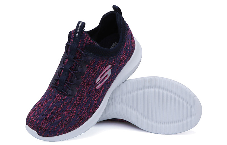 Lookbook Skechers 透氣一腳蹬運動休閒鞋 女款 藍粉