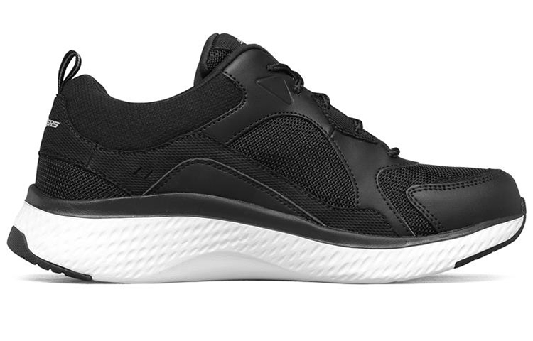 Order (W) Skechers Solar Fuse Baskets Basses ''Noir'' 66666318-BLK