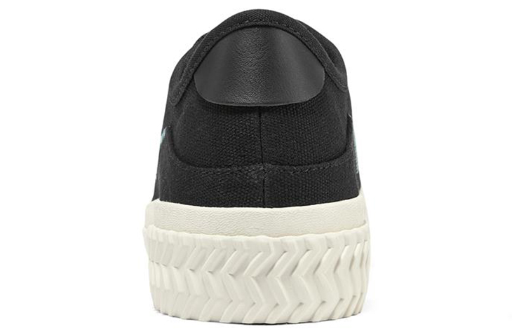 Shop (W) Skechers Street Trax Hi ''Schwarz'' 177035-BLK