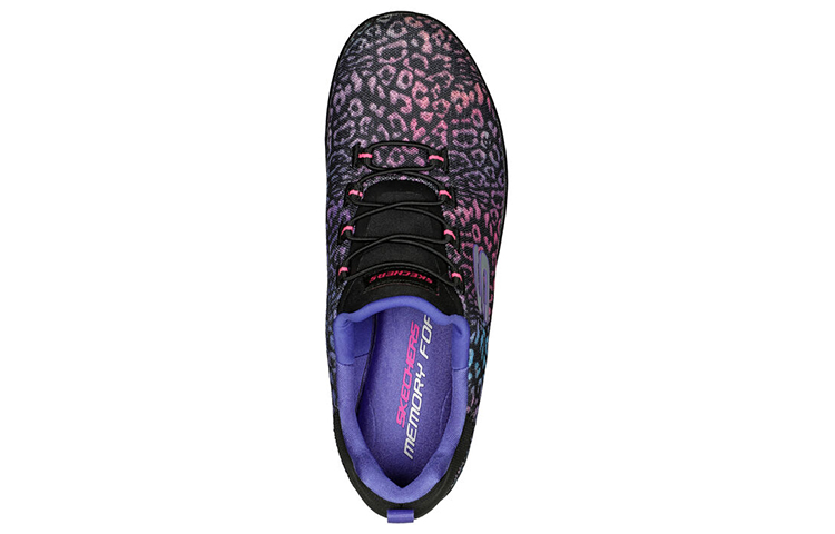 Shop Skechers Summits-Wild Eyes 運動休閒鞋 女款 黑