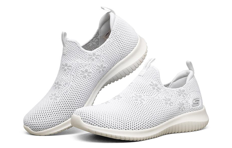 Lookbook (W) 斯凯奇 Ultra Flex 运动休闲鞋 149431-WHT