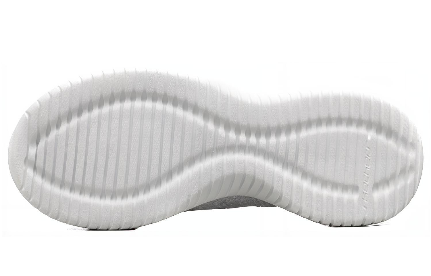 Shop (W) Skechers Ultra Flex Mocasines Sin Cordones Negros 149033-BKW