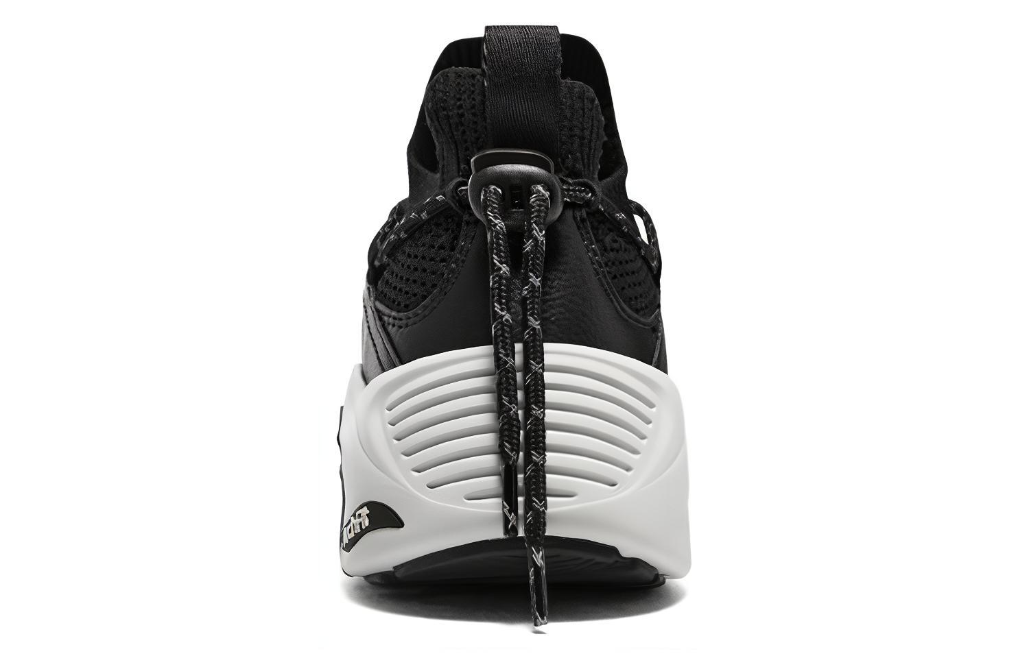 Shop Skechers Arch Fit A Linear 減震耐磨 低筒 運動休閒鞋 女款 黑白