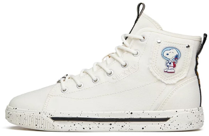 women-snoopy-x-anta-canvas-high-snoopy-black-and-white-922138604-3