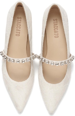 (W) Staccato Kasual Hujung Runcing 'Putih Mutiara Pari-Pari' S3050CQ3 Lookbook (W) Staccato Kasual Hujung Runcing 'Putih Mutiara Pari-Pari' S3050CQ3