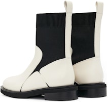 (W) Staccato Sepatu Bot Chelsea Kulit 'Gaya British' EOQ10DZ3 Lookbook (W) Staccato Sepatu Bot Chelsea Kulit 'Gaya British' EOQ10DZ3