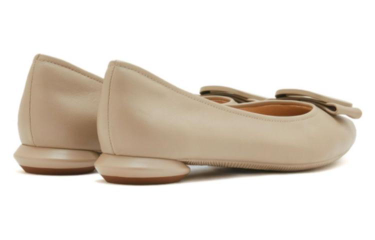 (W) Staccato Leather CMFT Pointed Toe Flats 'Soy Milk' 圖 11